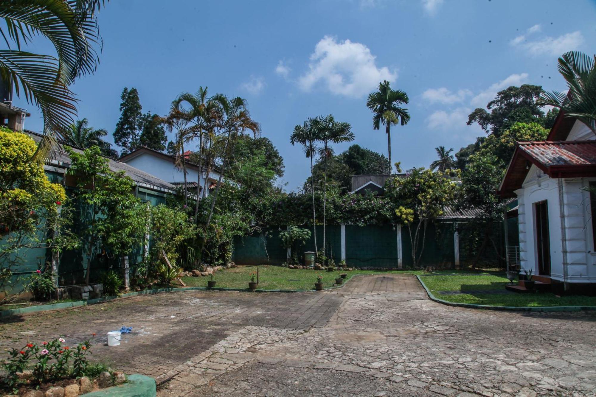 Antique Tourist Lodge Kandy Exterior photo